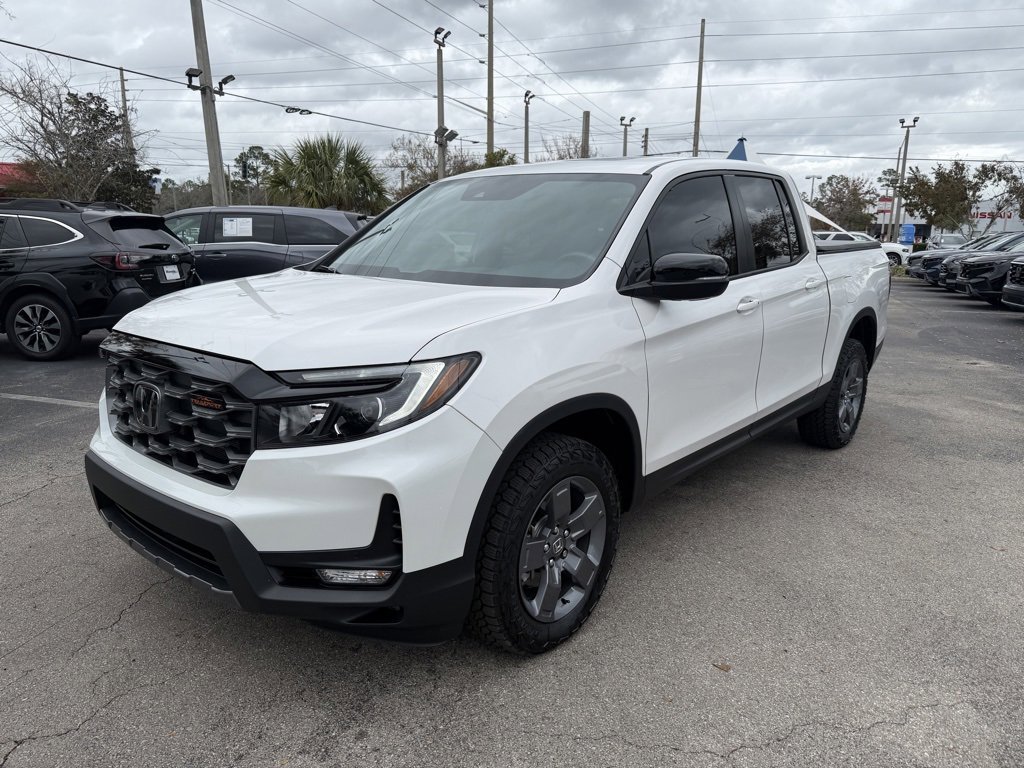 Certified 2025 Honda Ridgeline TrailSport image 3