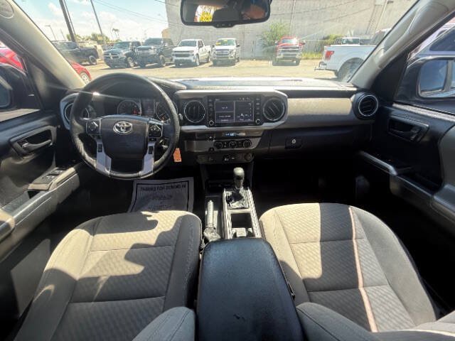 Used 2021 Toyota Tacoma SR5 RWD image 18