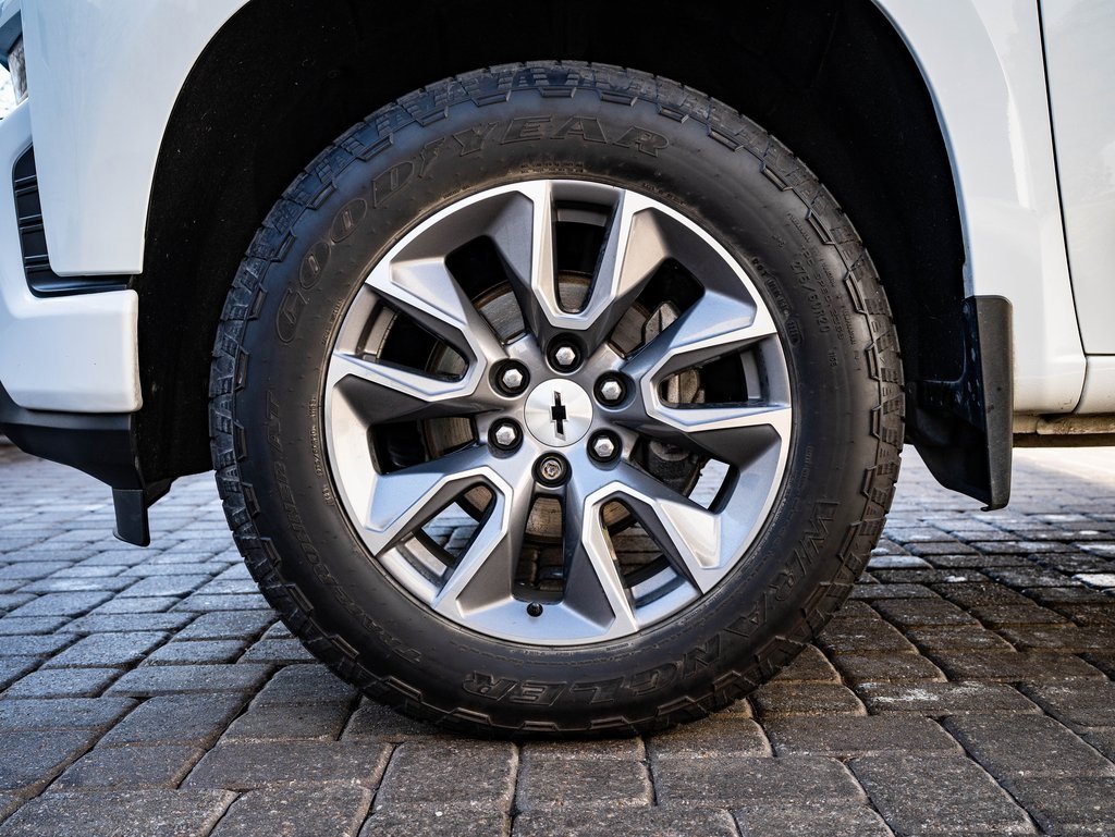 Used 2019 Chevrolet Silverado 1500 RST image 12