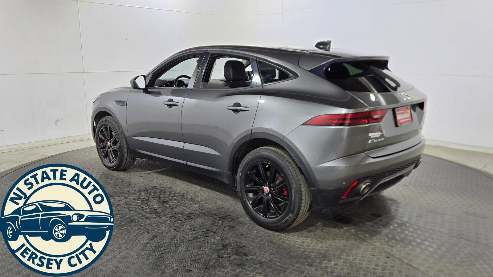 Used 2020 Jaguar E-PACE image 5