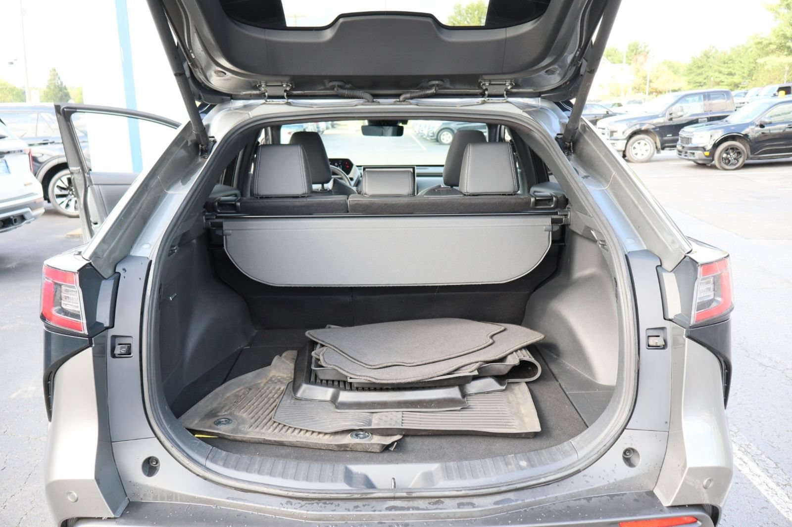 Used 2023 Subaru Solterra AWD image 25