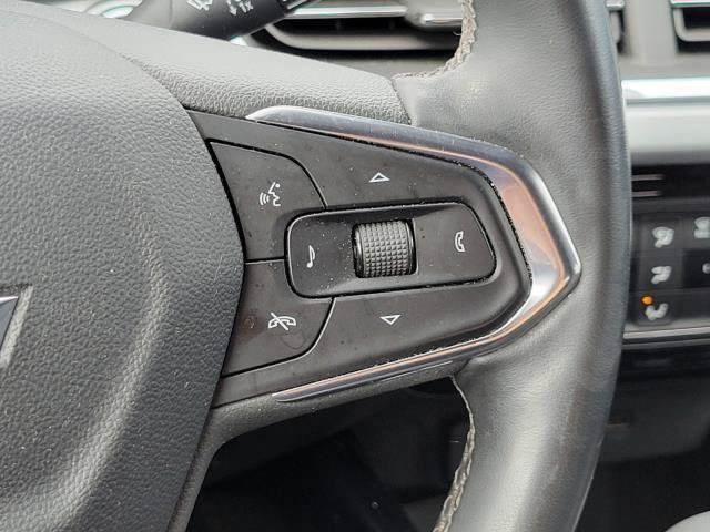 Used 2024 Chevrolet Trax LT w/ Driver Confidence Package FWD image 16