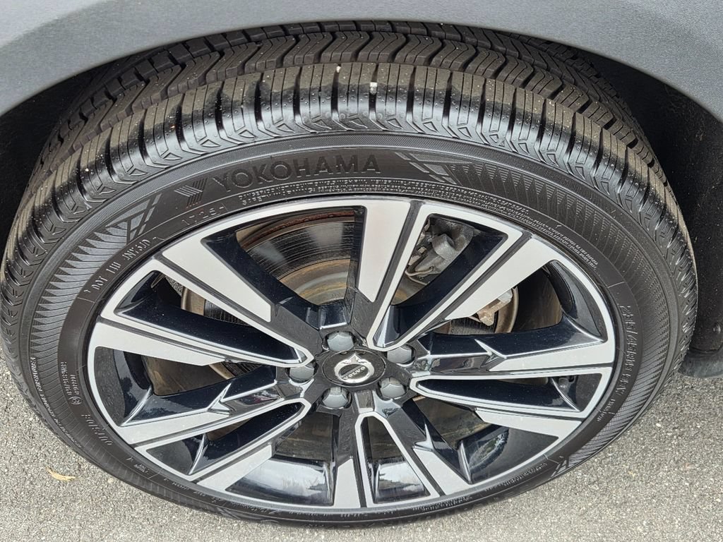 Used 2024 Volvo V60 B5 Cross Country Ultimate AWD/4WD image 9