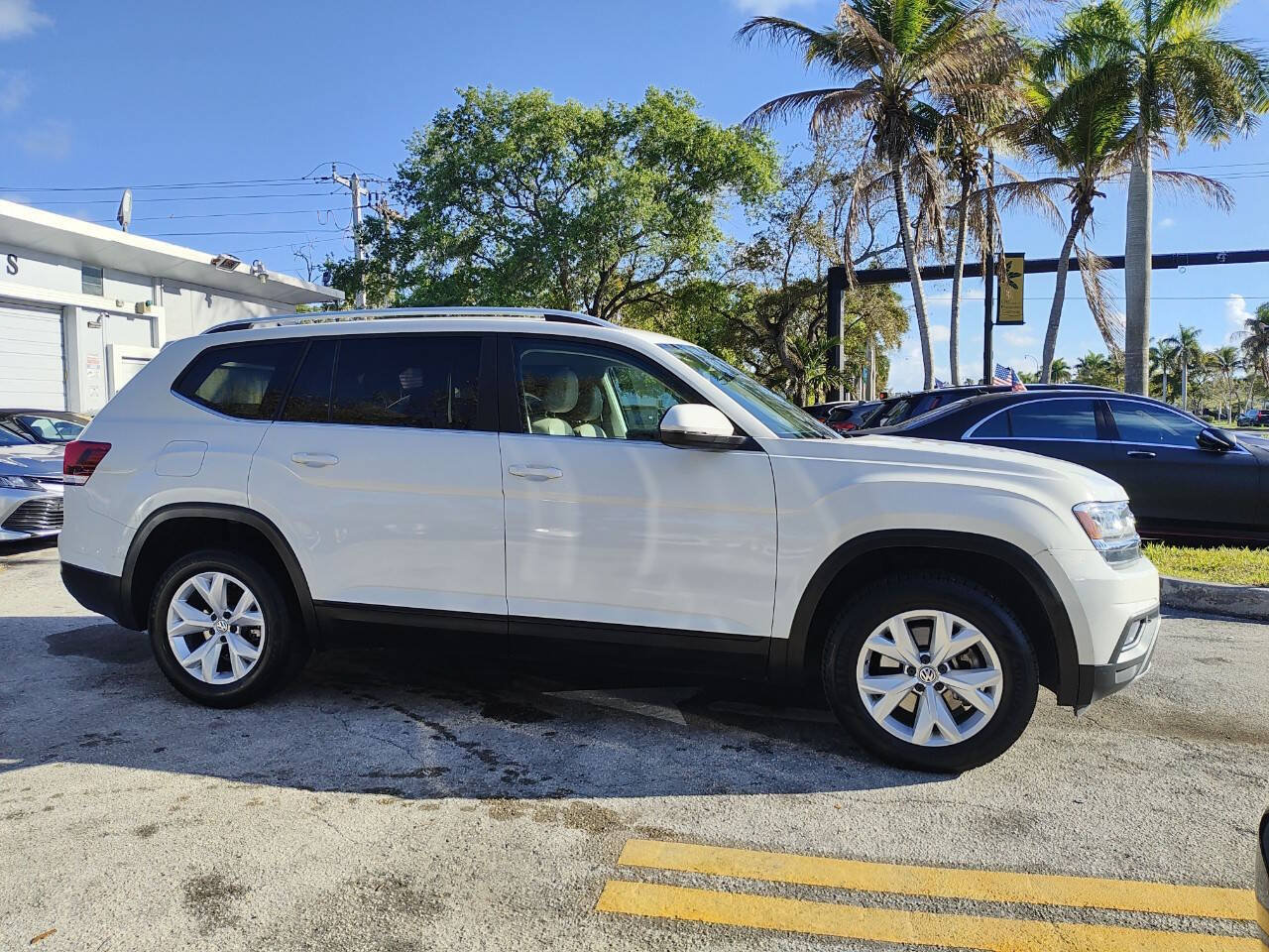 Used 2018 Volkswagen Atlas SE FWD image 14