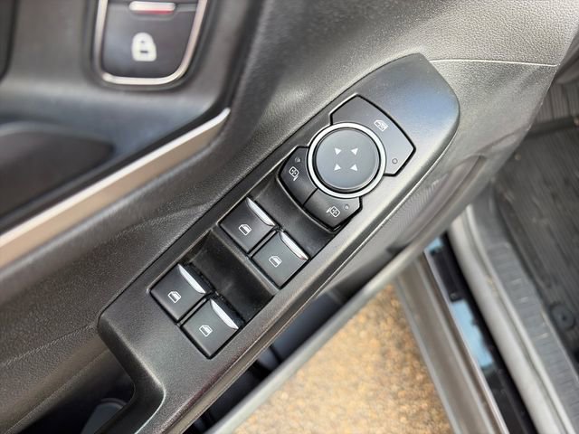 Used 2022 Ford Escape SE w/ Cold Weather Package image 24