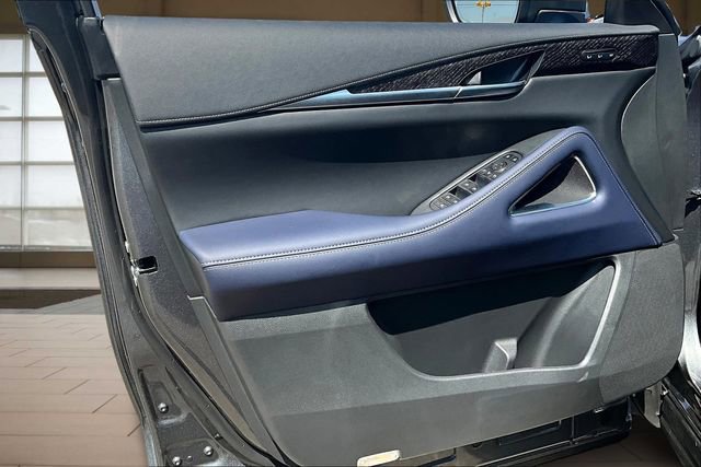 Used 2026 INFINITI QX60 Sport w/ Dark Cargo Package image 23