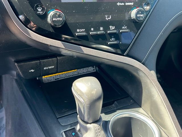 Used 2020 Toyota Camry XSE w/ Navigation Package FWD image 20