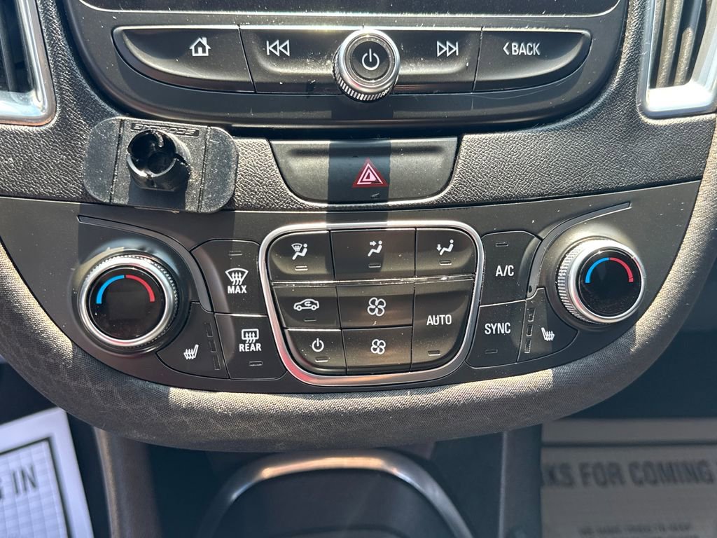 Used 2019 Chevrolet Malibu LT w/ Driver Confidence Package FWD image 34