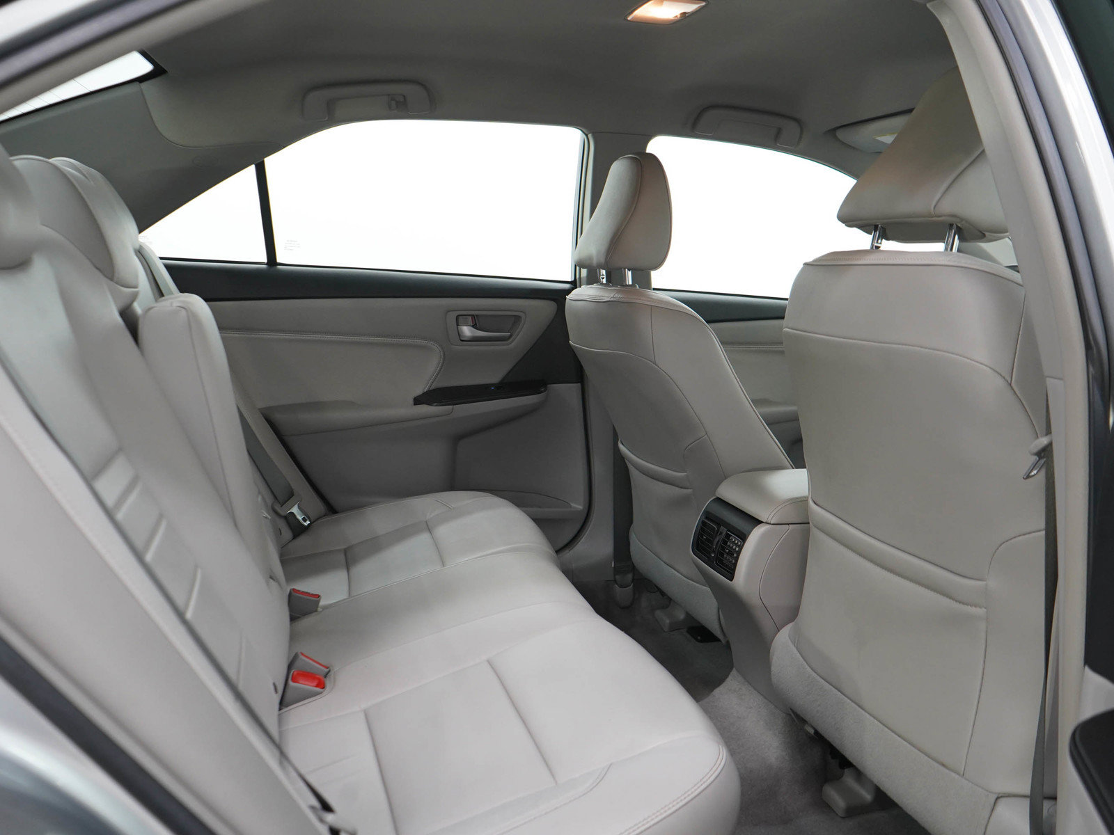 Used 2017 Toyota Camry XLE w/ Protection Package (Q2) FWD image 12