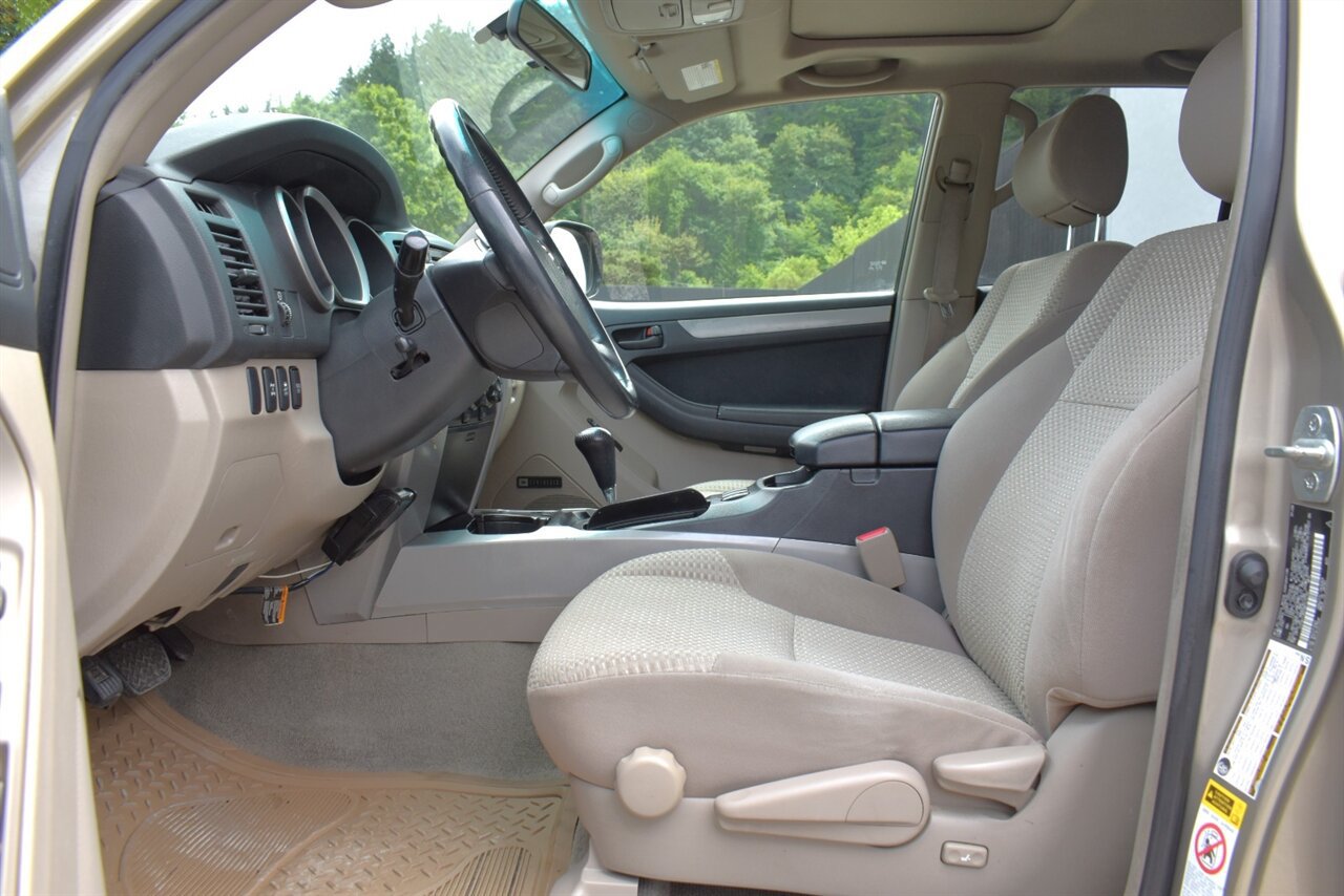 Used 2008 Toyota 4Runner SR5 AWD/4WD image 10