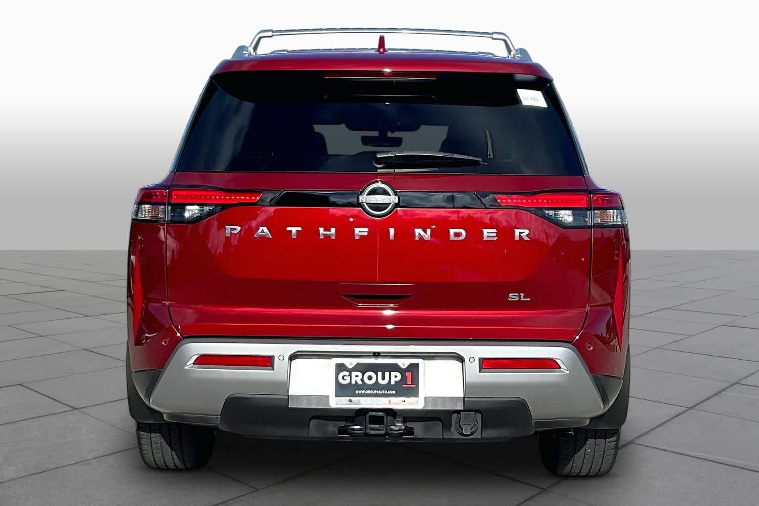 Used 2023 Nissan Pathfinder SL w/ SL Premium Package FWD image 5