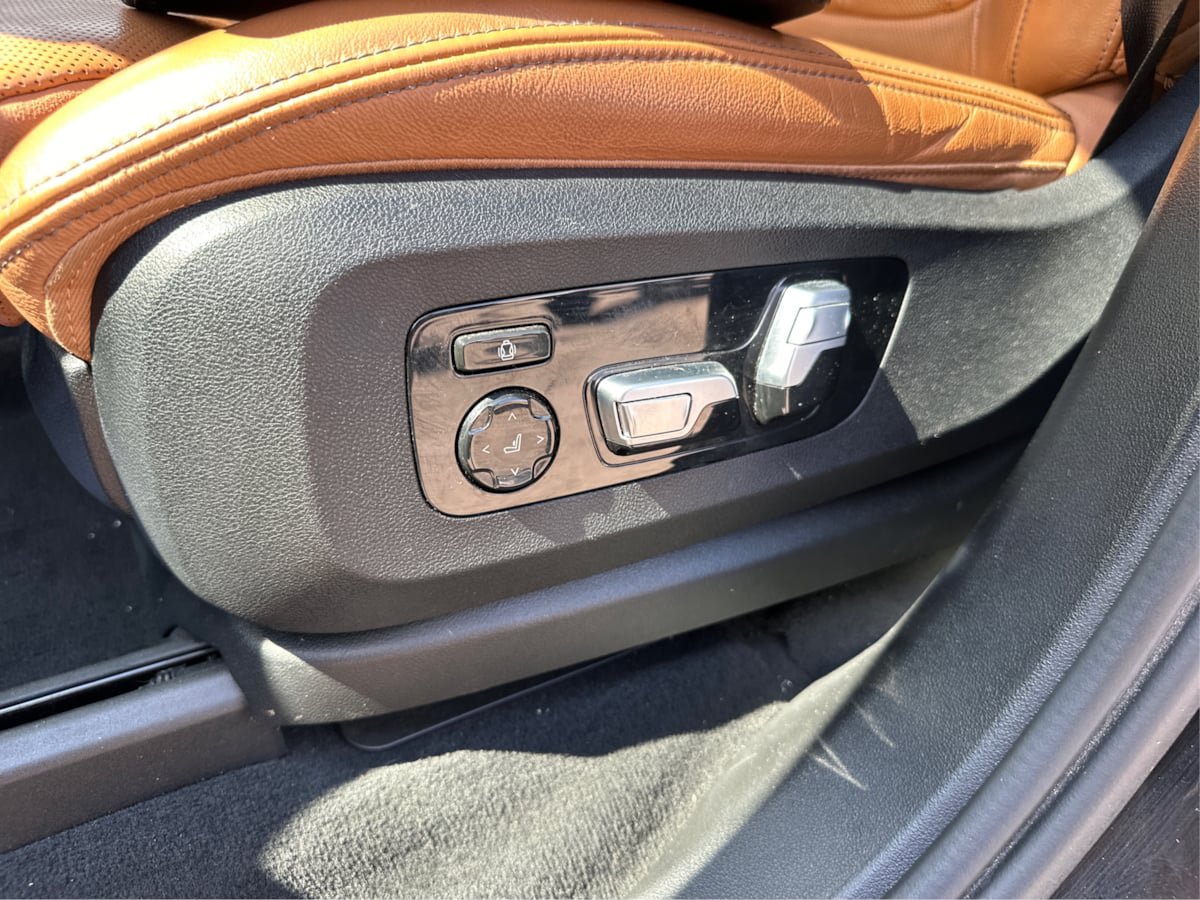Used 2021 BMW X7 xDrive40i w/ Executive Package AWD/4WD image 11