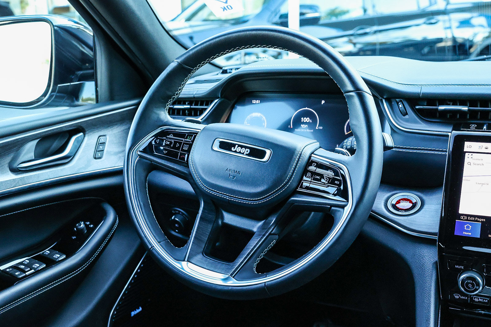 Used 2022 Jeep Grand Cherokee Overland image 23