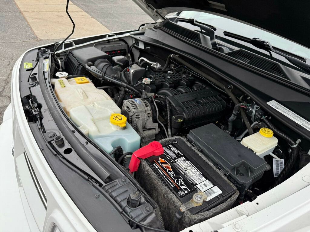 Used 2011 Dodge Nitro Heat image 57