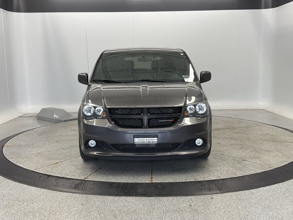 Used 2015 Dodge Grand Caravan SXT w/ Blacktop Package FWD image 10