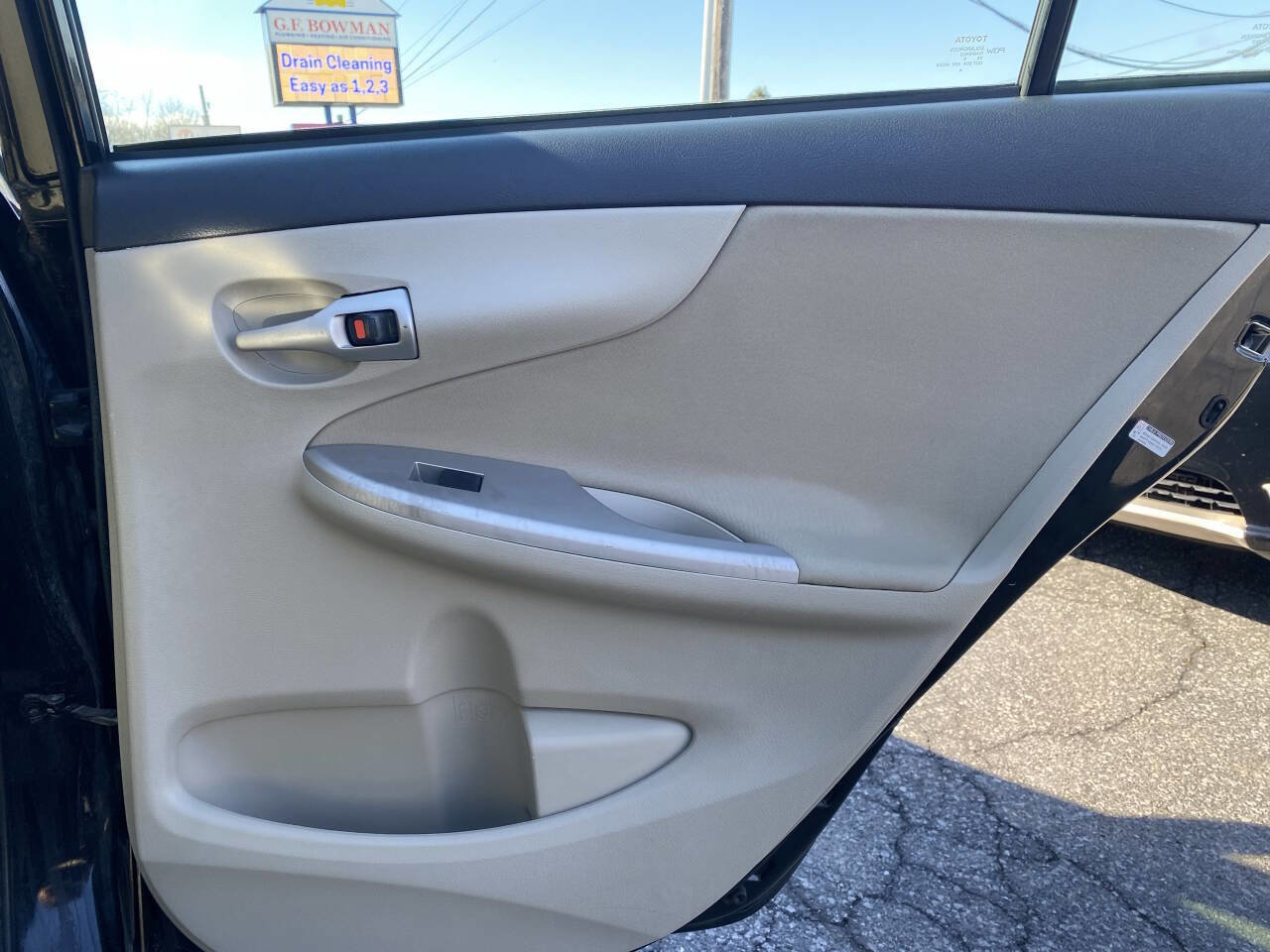 Used 2012 Toyota Corolla LE image 21