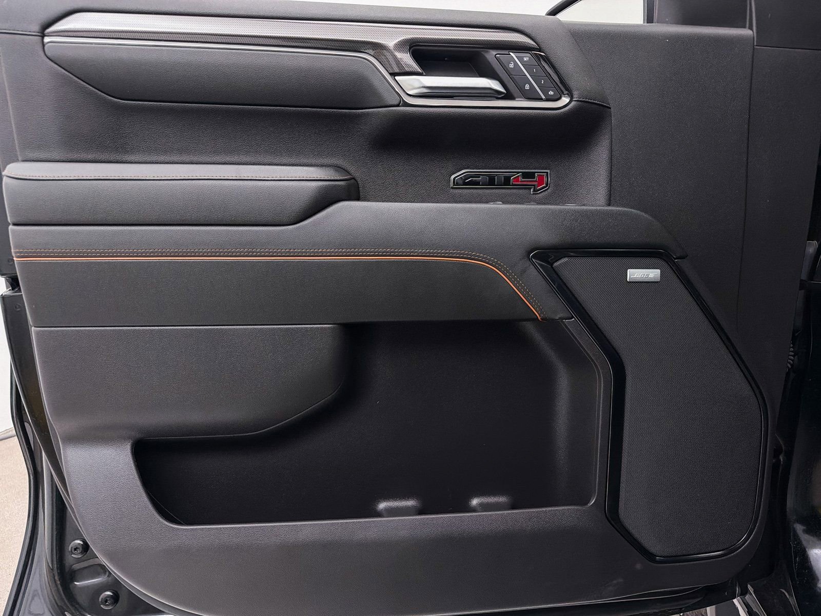 Used 2024 GMC Sierra 1500 AT4 w/ Technology Package image 19