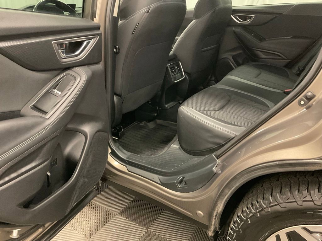 Used 2020 Subaru Forester Premium AWD/4WD image 24