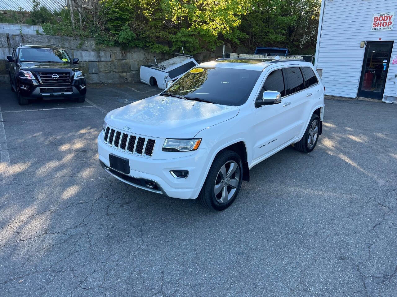 Used 2015 Jeep Grand Cherokee Overland AWD/4WD image 37