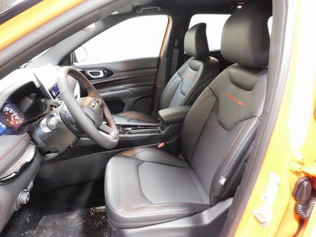 New 2026 Jeep Compass Trailhawk image 9