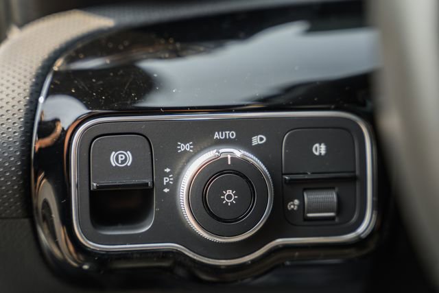 Used 2023 Mercedes-Benz CLA 250 4MATIC image 42