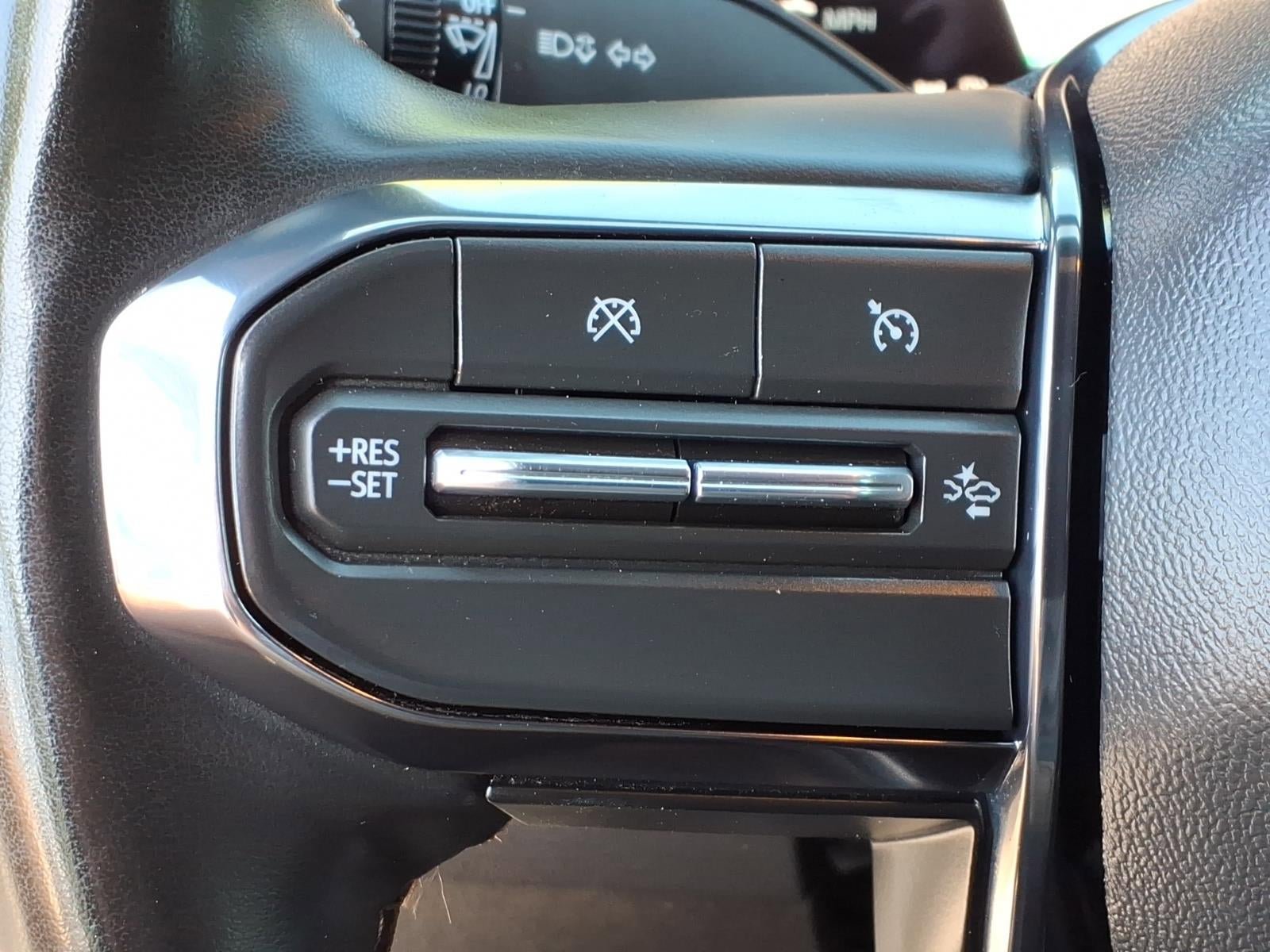 Used 2024 GMC Canyon AT4 w/ AT4 Premium Package AWD/4WD image 25