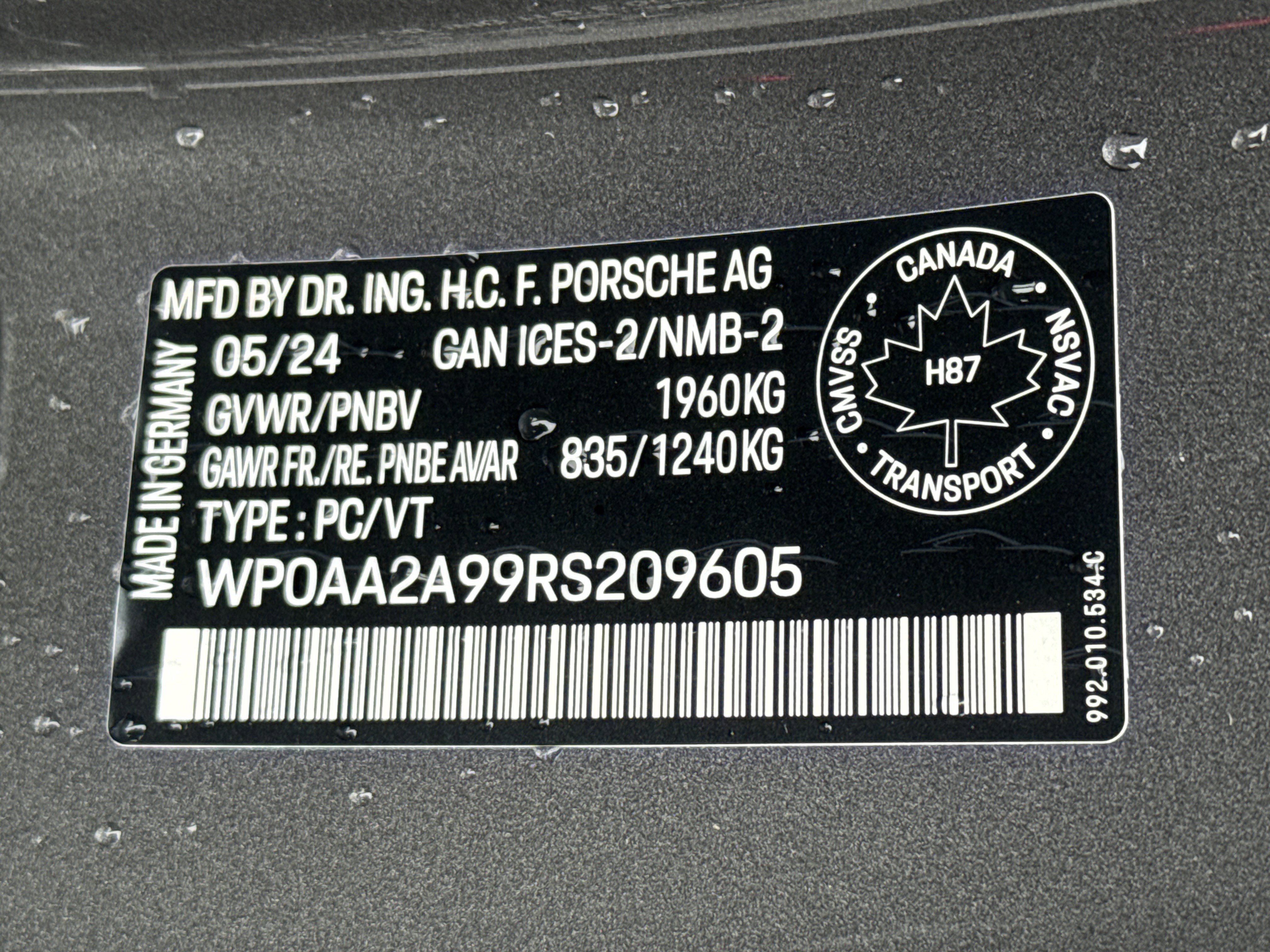 Used 2024 Porsche 911 Carrera w/ Premium Package image 33