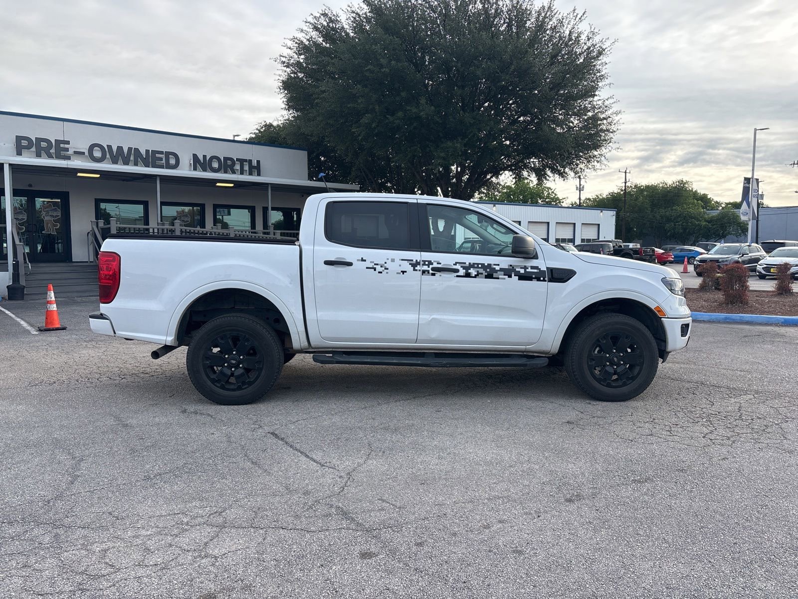 Used 2023 Ford Ranger XLT RWD image 2