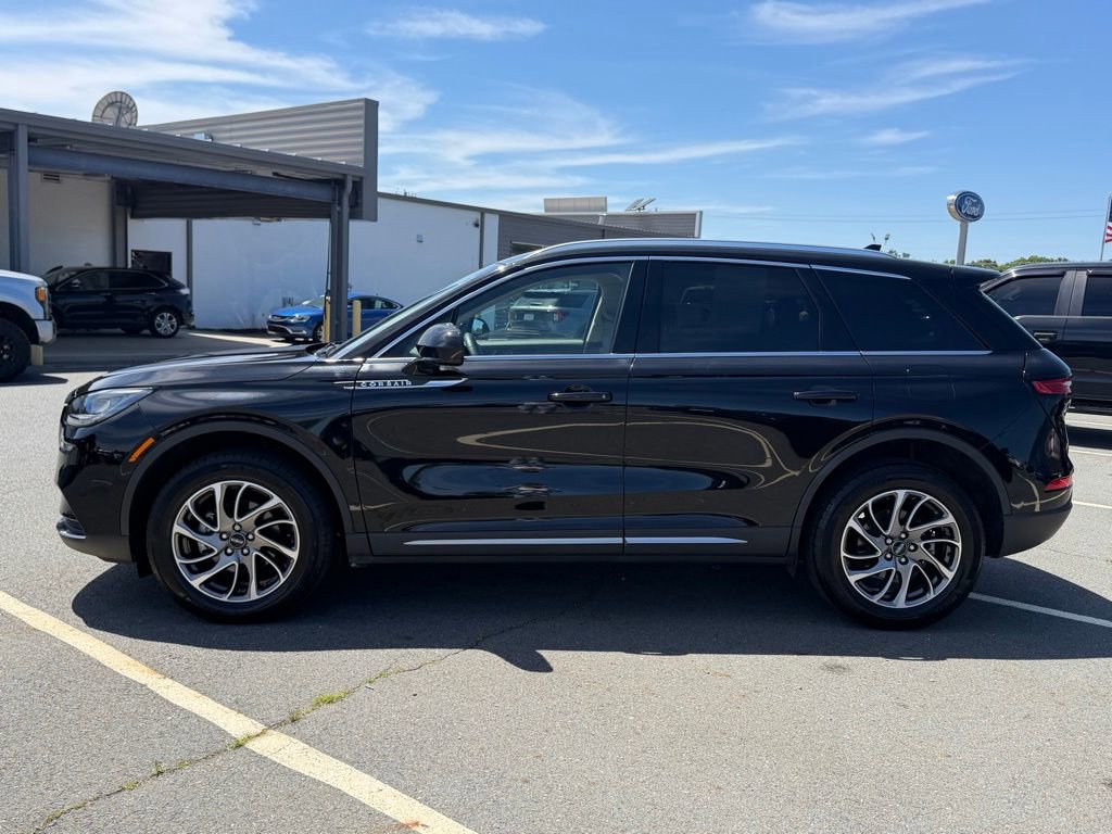 Used 2022 Lincoln Corsair AWD w/ Equipment Group 101A image 8