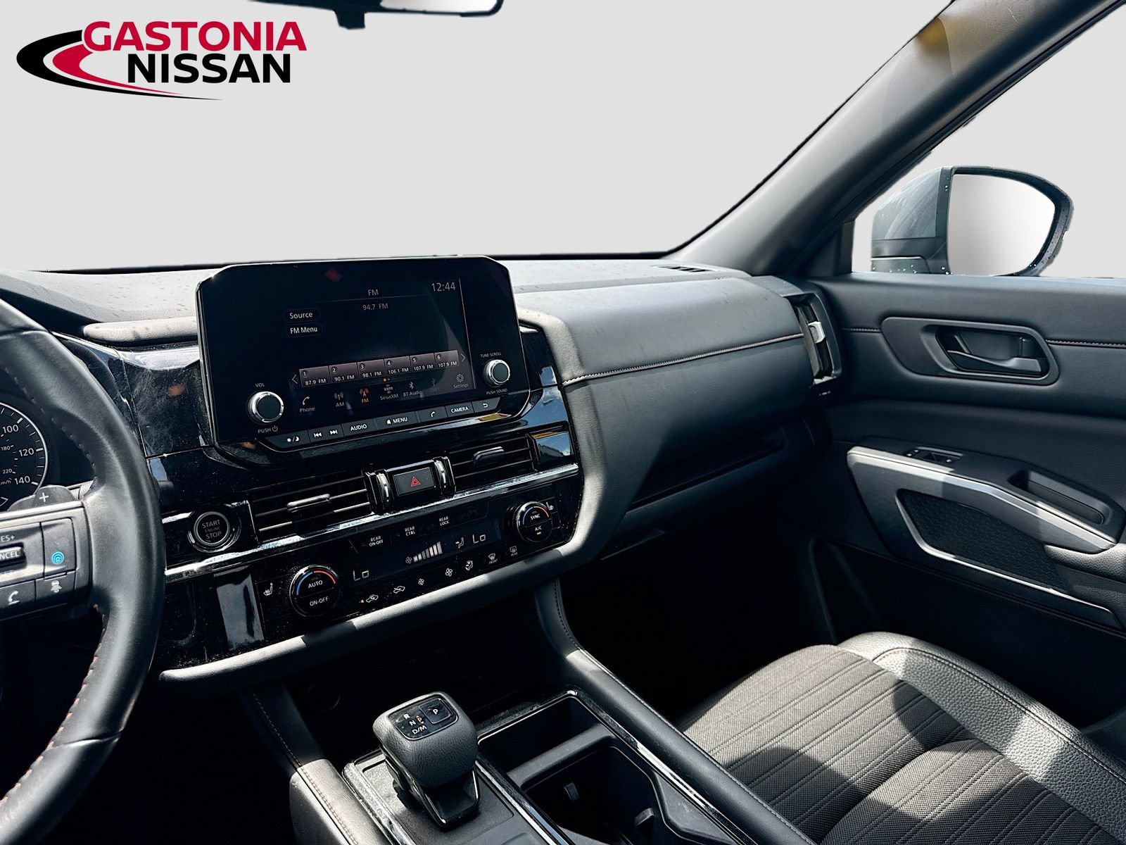 Used 2024 Nissan Pathfinder Rock Creek AWD/4WD image 31
