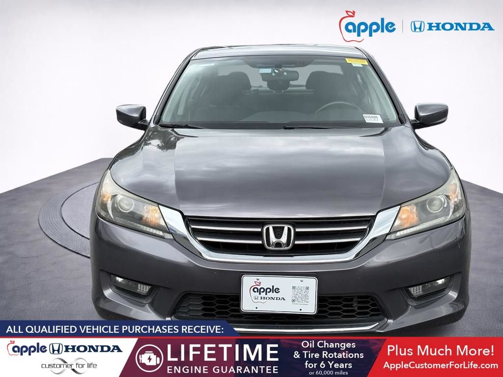 Used 2015 Honda Accord Sport image 2