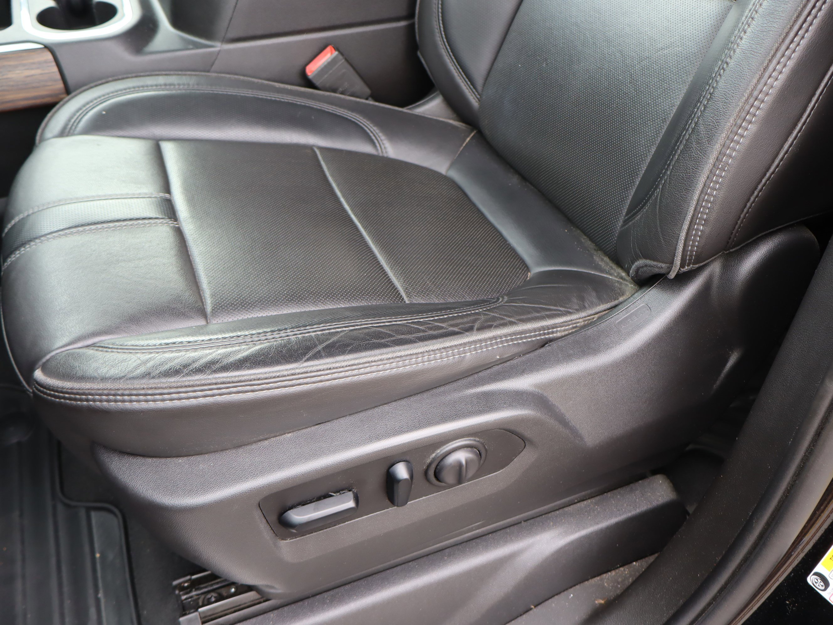 Used 2021 Chevrolet Silverado 1500 High Country w/ Technology Package image 20