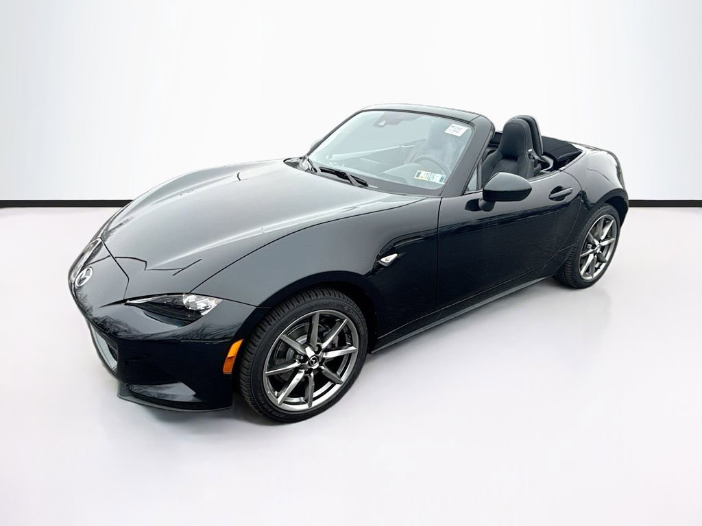 Used 2022 MAZDA MX-5 Miata Grand Touring w/ Weather Package image 35