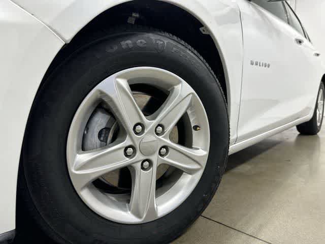Used 2022 Chevrolet Malibu LS FWD image 28