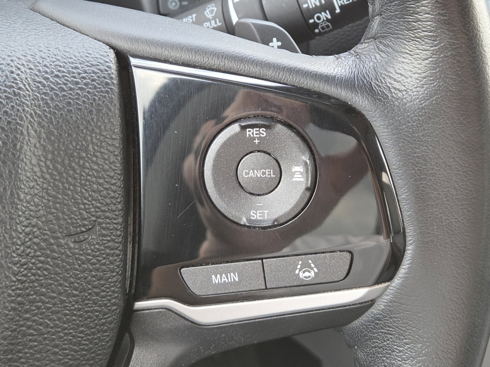 Used 2021 Honda Pilot Touring image 9
