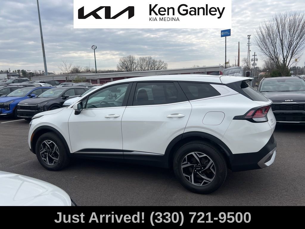 Certified 2025 Kia Sportage LX image 8