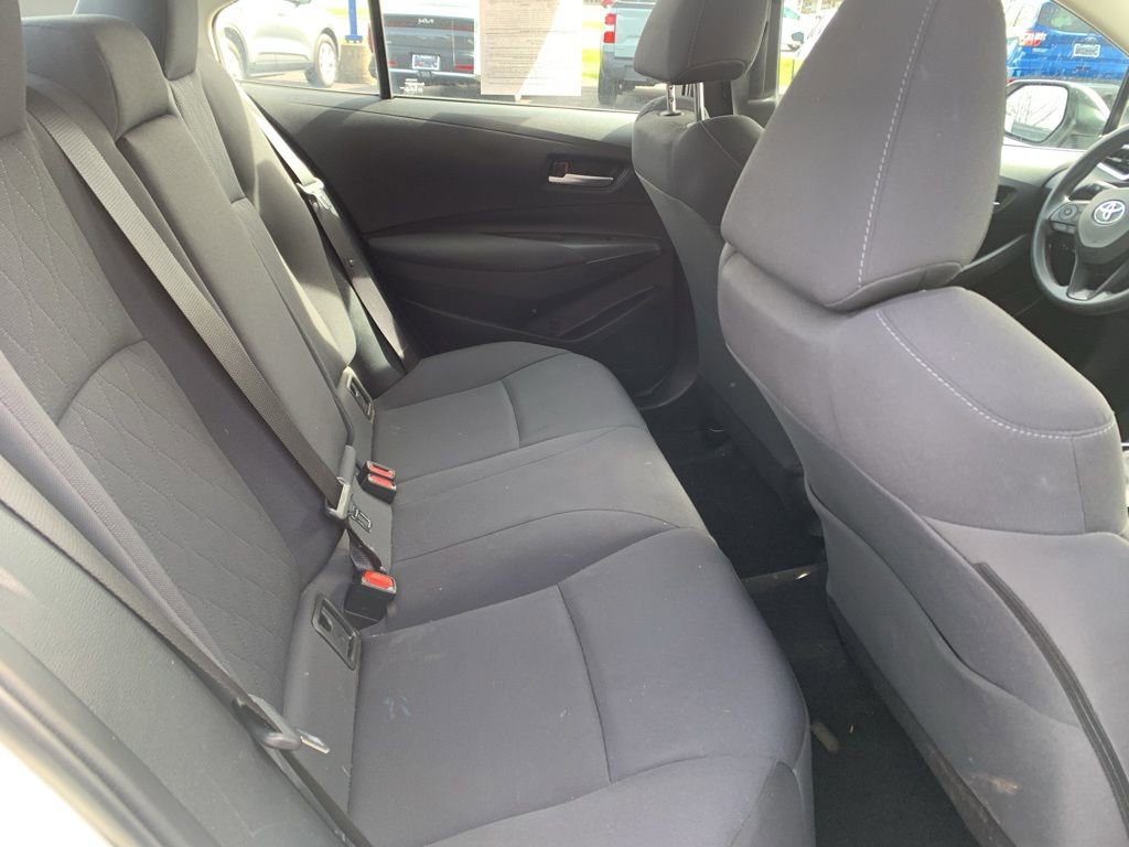 Used 2020 Toyota Corolla LE image 12