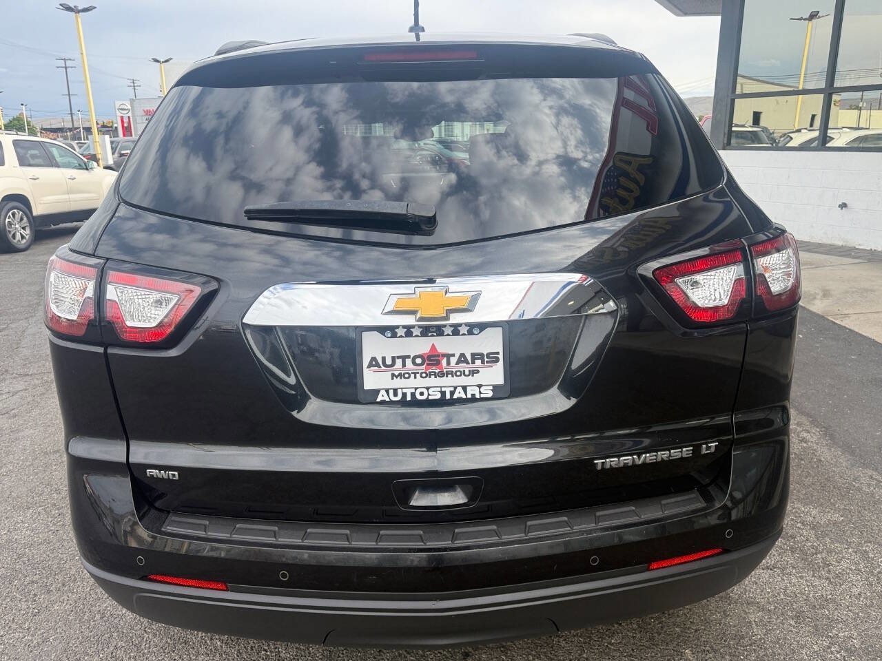 Used 2013 Chevrolet Traverse LT AWD/4WD image 8