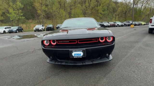 Used 2017 Dodge Challenger R/T Plus RWD image 3