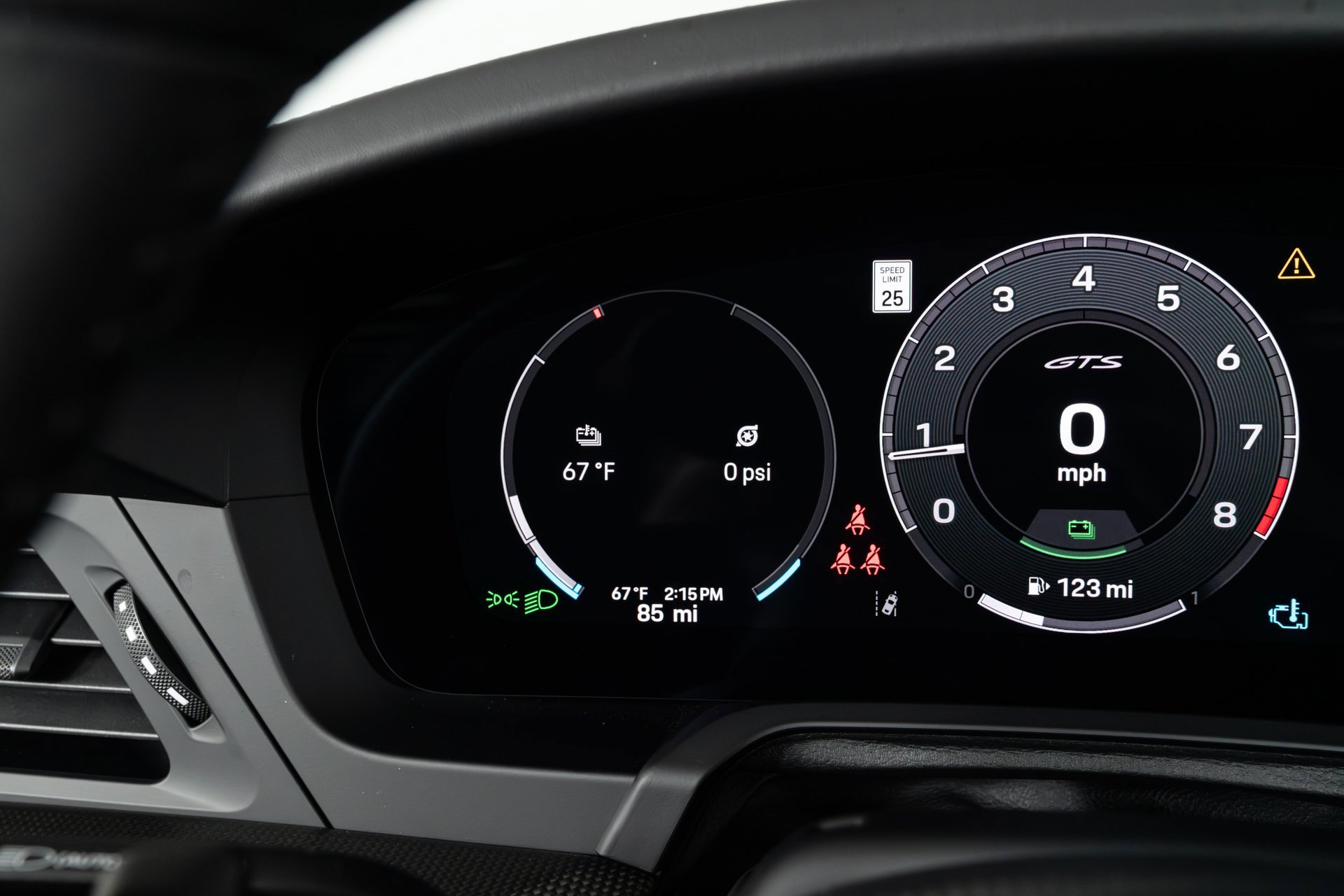 Used 2025 Porsche 911 Carrera GTS image 38