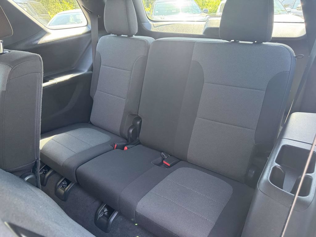Used 2023 Chevrolet Traverse LT AWD/4WD image 18