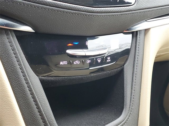 Used 2018 Cadillac XT5 FWD image 26
