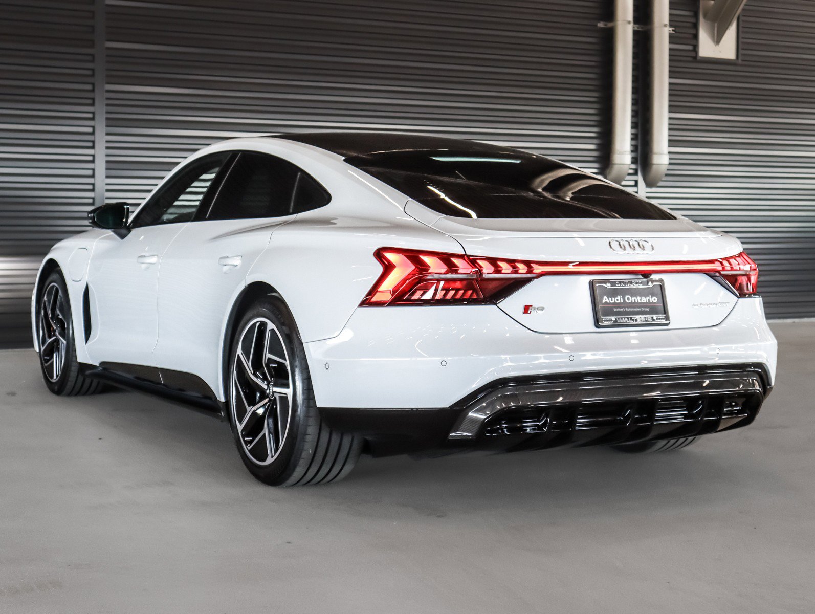 Used 2024 Audi RS e-tron GT image 2