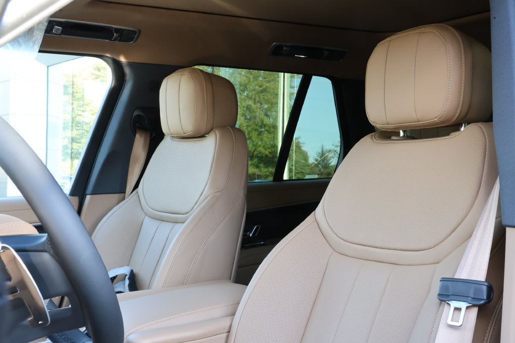 New 2027 Land Rover Range Rover SE AWD/4WD image 9