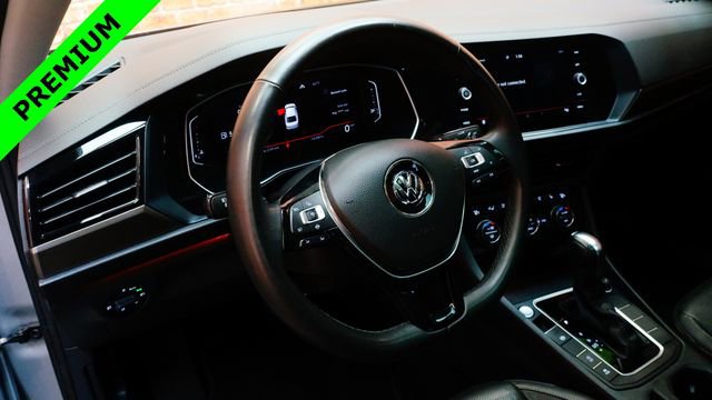 Used 2020 Volkswagen Jetta SEL Premium image 9
