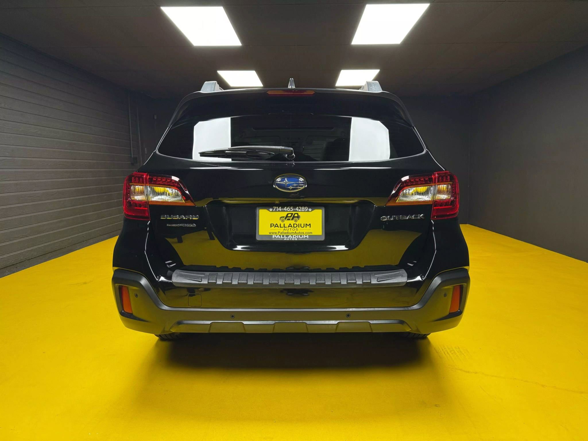 Used 2018 Subaru Outback 2.5i Limited image 6