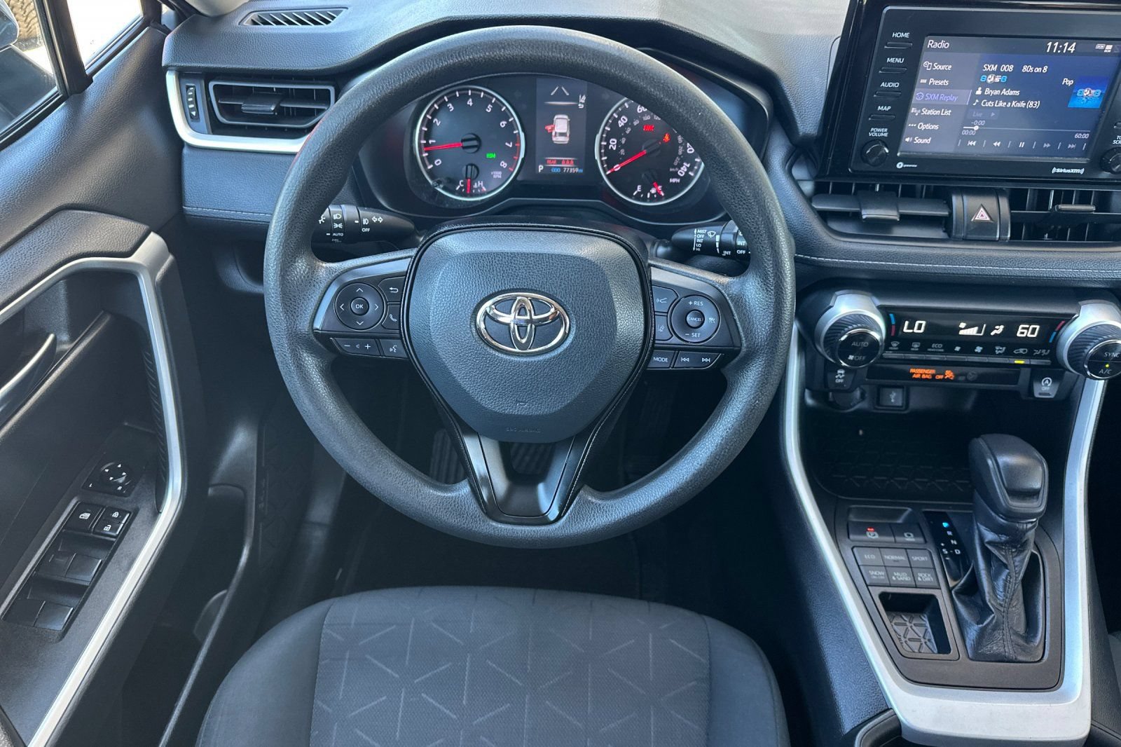 Used 2021 Toyota RAV4 XLE AWD/4WD image 20
