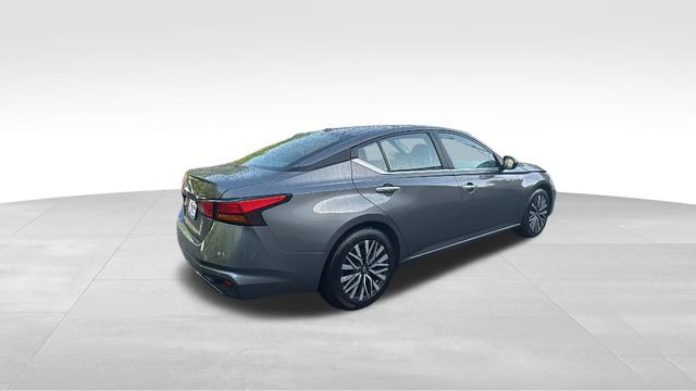Used 2025 Nissan Altima 2.5 SV FWD image 34