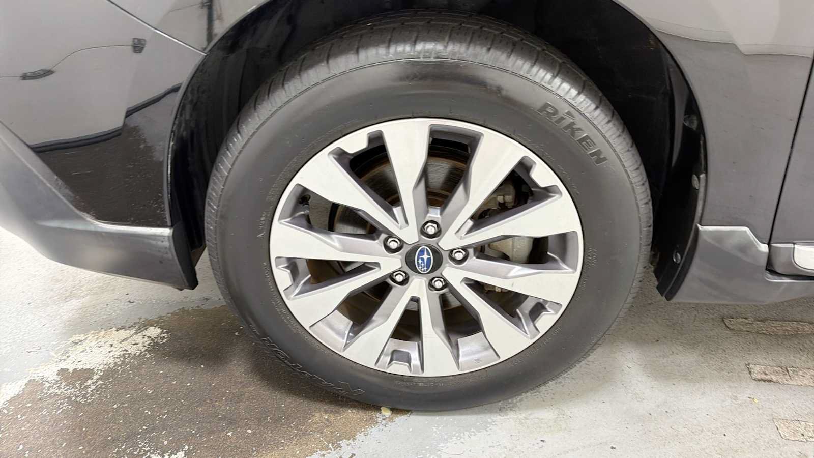 Used 2018 Subaru Outback 2.5i Touring w/ Popular Package #3 AWD/4WD image 10