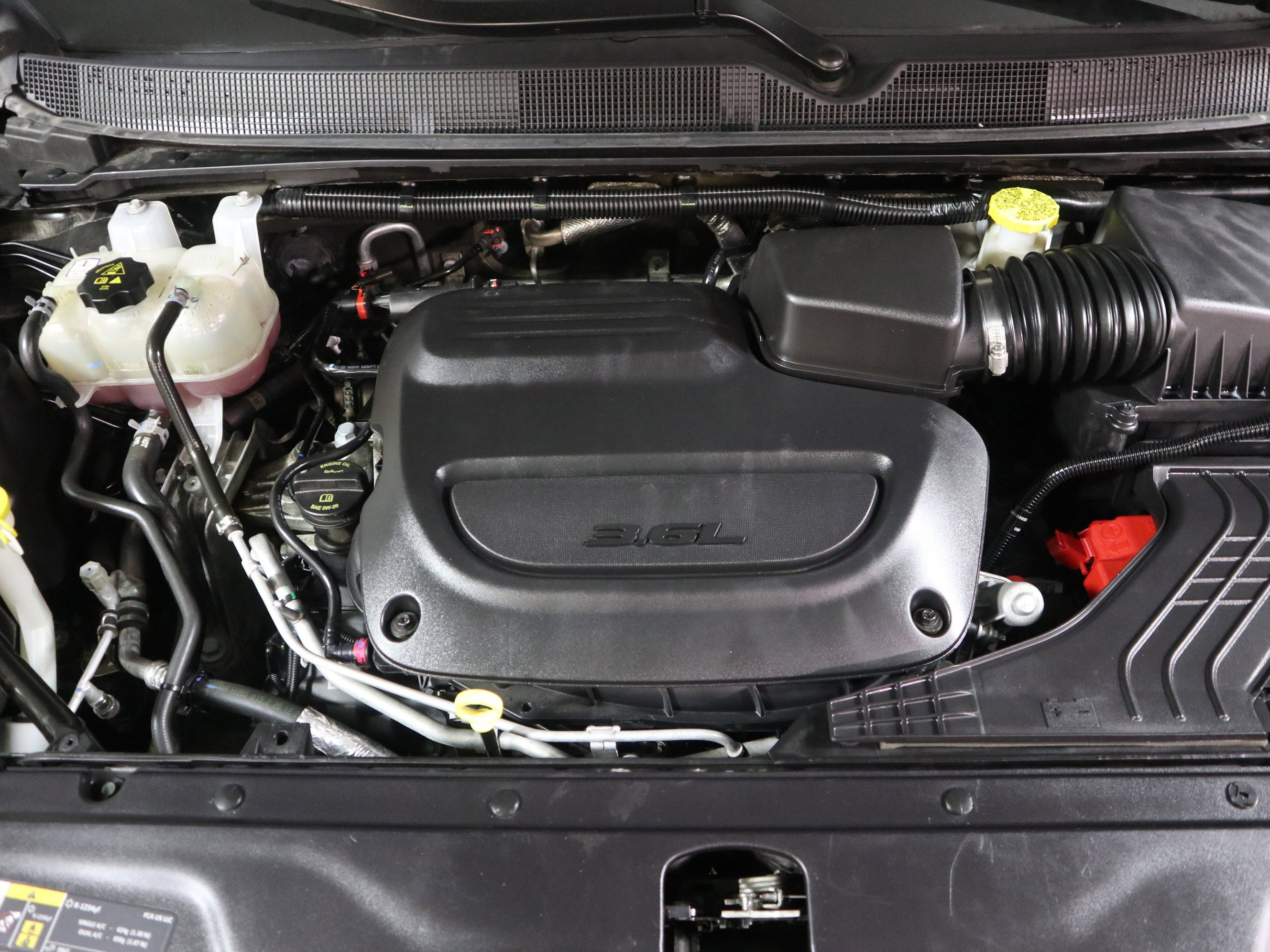 Used 2024 Chrysler Pacifica Touring-L image 14